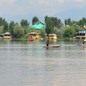 Srinagar Flights